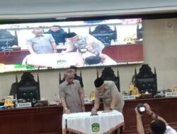 DPRD Bersama Pemda Lutim Tandatangani Nota Kesepakatan RPJPD