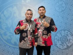 Debat Perdana, Budiman-Akbar Tampil dengan Kenakan Batik Khas Luwu Timur Singkerru Simulajaji