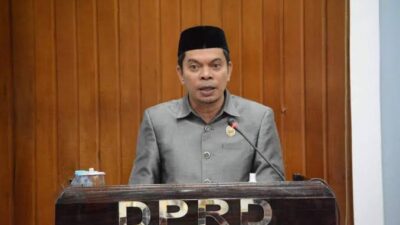 Legislator Wahidin Sampaikan Pandangan Fraksi Golkar Terhadap Ranperda APBD Tahun Anggaran 2025