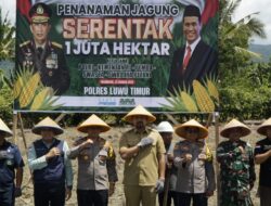 Polres Lutim Menggelar Penanaman Secara Simbolis dari Program Kementan Penanaman Jagung Serentak 1 Juta Hektar