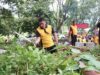 Sambut Hari Bhayangkara ke-79, Polres Luwu Timur Gelar Bakti Religi dengan Pembersihan TPU Serentak